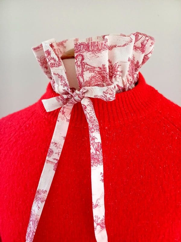 Col amovible toile de jouy rouge