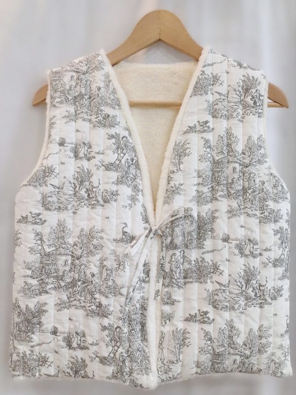 Gilet Matelassé en Toile de Jouy Gris